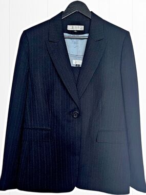 3 Piece Tahari Arthur S. Levine Navy Pinstripe Business Suit Set